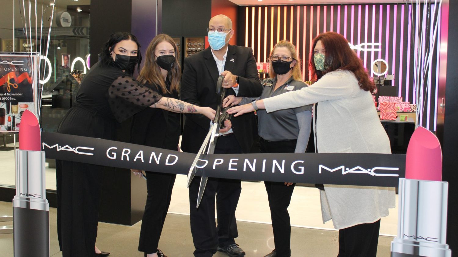 From right: Kiley Stolz, MAC Cosmetics Business Manager; Makayla Smith, Field Executive of Eastern Washington at Estee’ Lauder Companies; Matthew Beatty, Joint Base Lewis McChord General Manager; Stacie Sterling, JBLM Lewis Main Store Manager; Carrie Cammel, Exchange Regional Vice President of the Northwest Area.