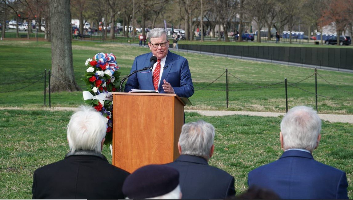 <strong>Exchange Director/CEO Tom Shull, a driving force behind gaining approvals for the construction of the Vietnam Veterans Memorial in Washington, D.C., spoke at a ceremony honoring the 40th anniversary of the memorial’s groundbreaking. “This memorial restores pride for all who serve, especially Vietnam Veterans, and, to paraphrase President Lincoln, to all who gave their last full measure of devotion,” Shull said.</strong>