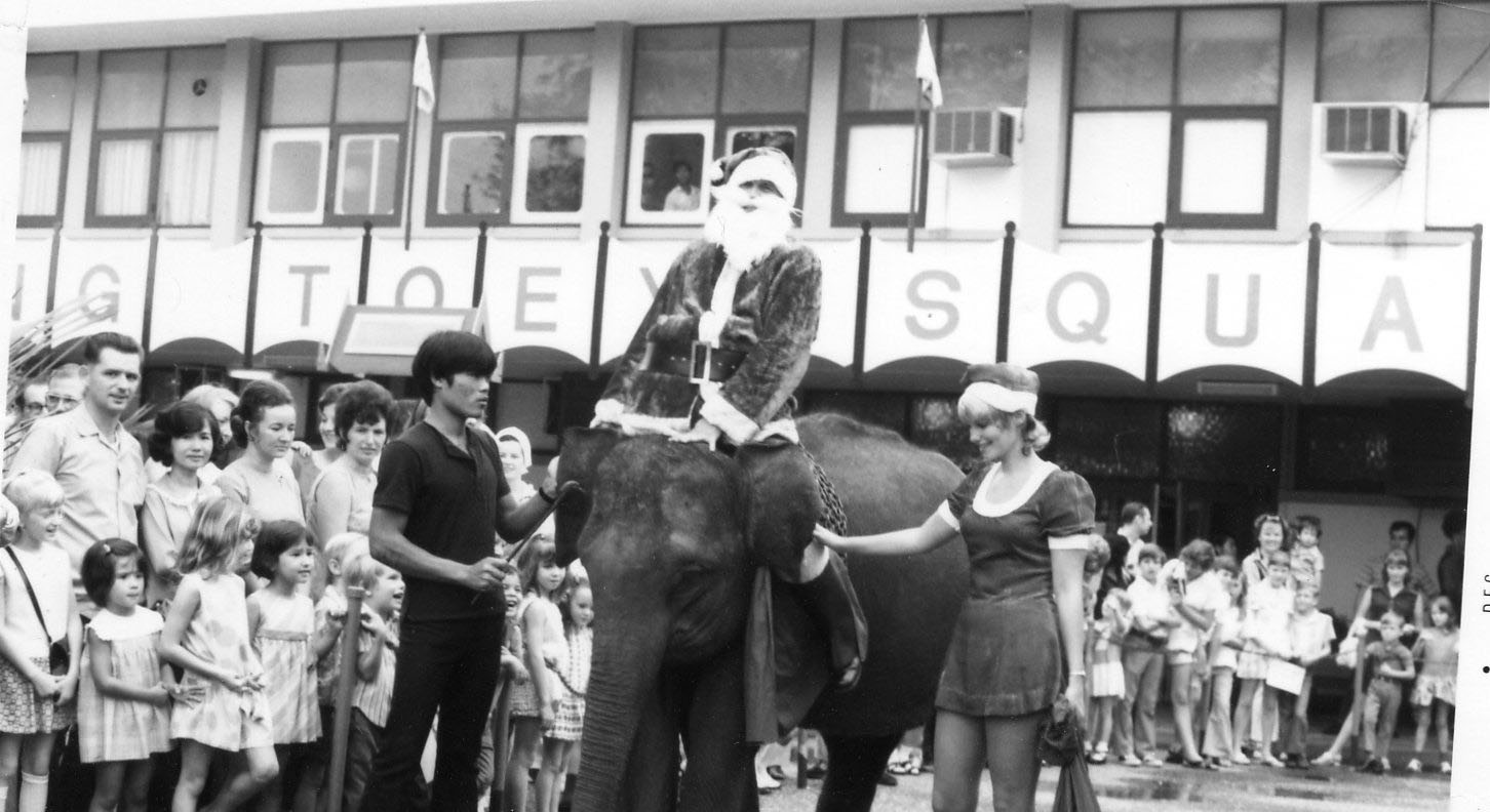 Elephant_Santa