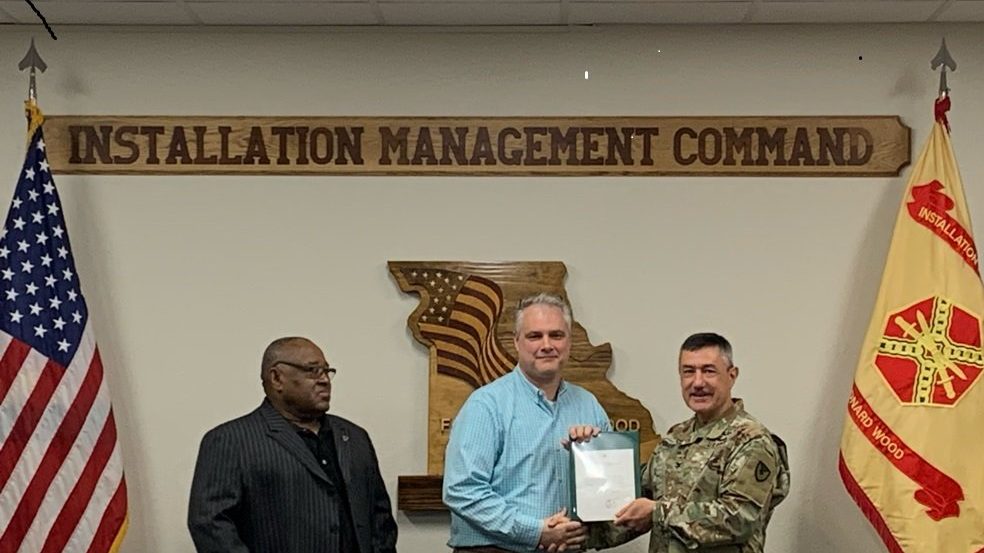 <b>: IMCOM Directorate - Training Deputy Director Freddie Lee Giddens, Exchange General Manager Donald Cantwell, Garrison Commander Col. Anthony Pollio Jr.</b>