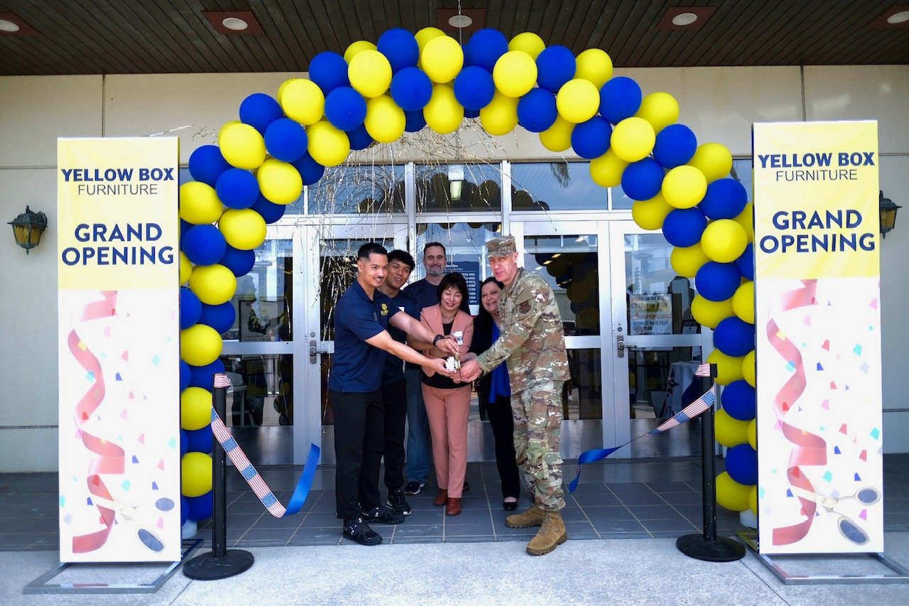 <b>From left: Mr. Shota Noborikawa, Yellow Box Director
Mr. Isoroku (Roku) Motomura, Yellow Box Store Manager
Mr. Benjamin Bigger, Yellow Box Supervisor
Ms. Naoko Teruya, Okinawa SBM
Ms. Kristine Cowley, Okinawa Exchange General Manager
Col Jason L. Beck,  Pacific Region AAFES Commander</b>
