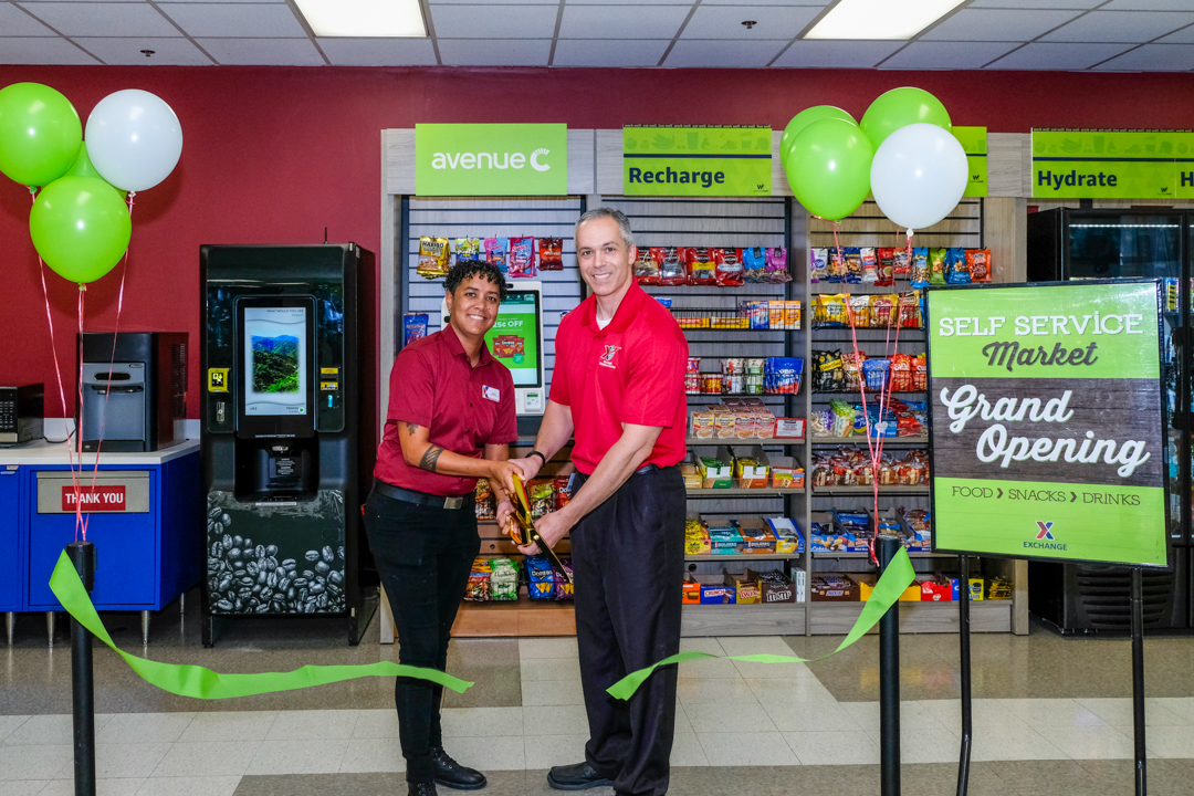 <b>West Coast Distribution Center Manager Mike Martino and Services Business Manager Stevie Ledermann cut the ribbon on the DC’s new URU.</b>